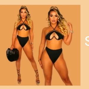 NWT black thong bikini with Mesh halter top. Size L. Fits like a medium